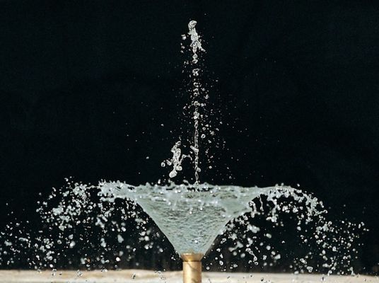 1" 완전히 금관 악기 꽃송이 꽃 분수 분사구 제트기 물 연못 Sprilker